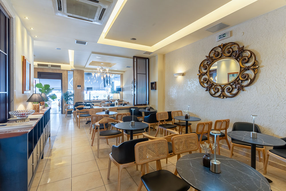 Cafe elegant interior
